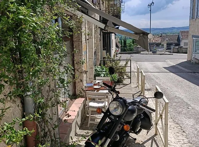 La Cambra De Апартаменты Монфланкен